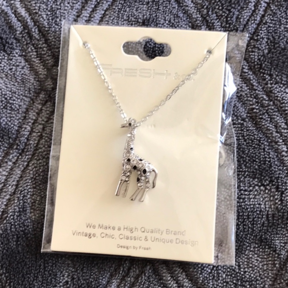 Fresh & Co Giraffe 🦒 Necklace